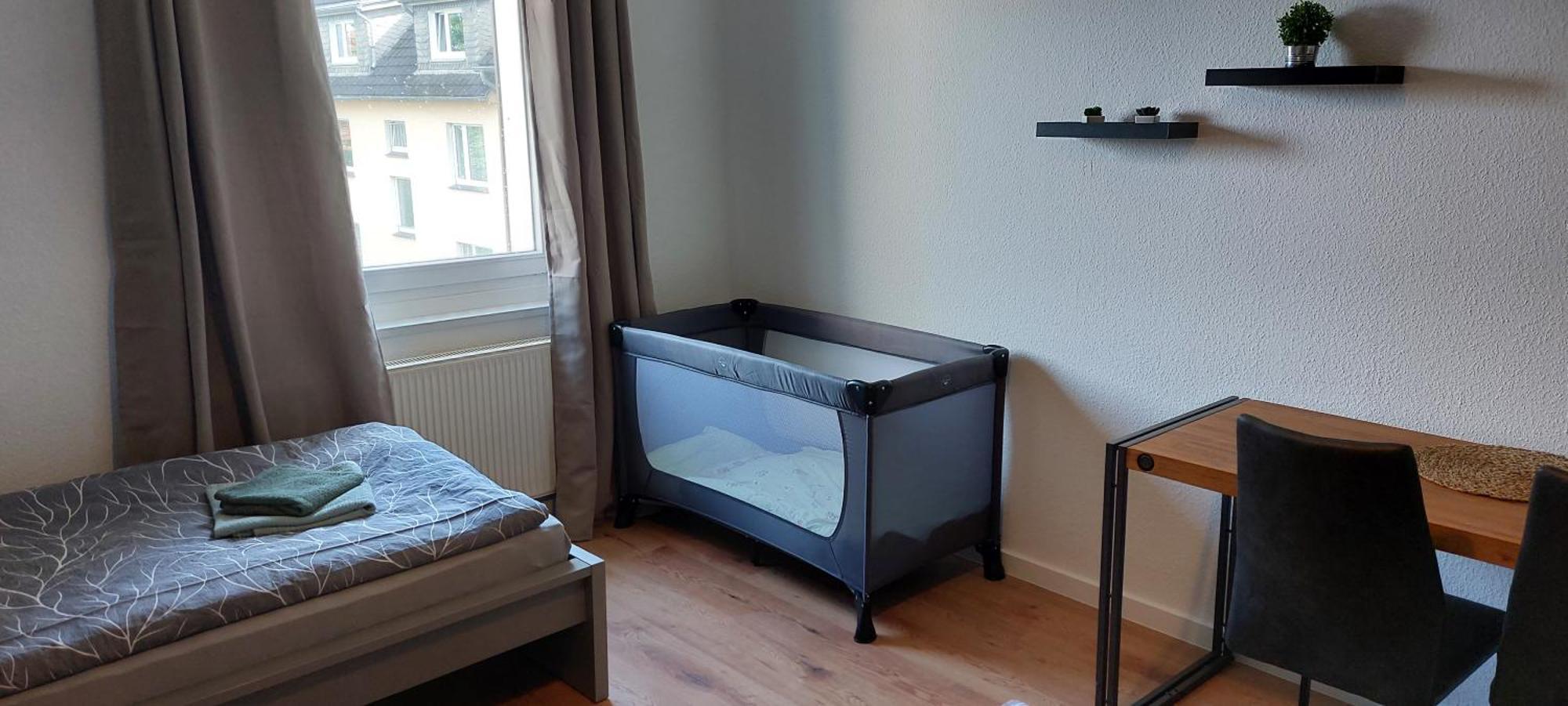 Charlie , Solingen Mitte, Ferien/Messe Wohnung Fuer Bis Zu 5 Personen 외부 사진